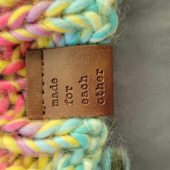 Rainbow beanie - Picture 2 of 6